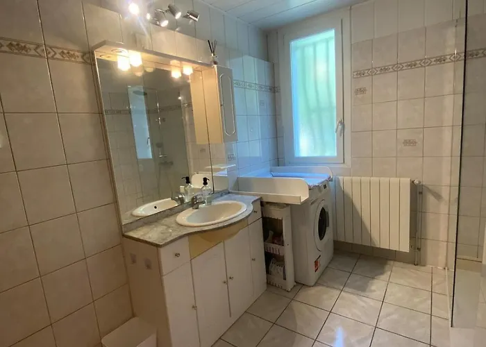 度假居 Maison 8 Couchages Avec Piscine *